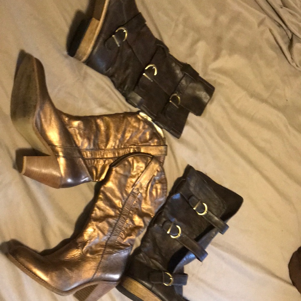 2 pair boots